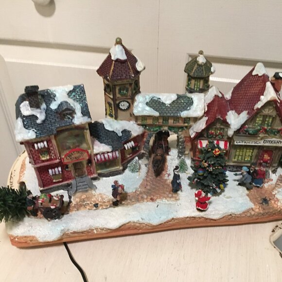 Vintage Victorian Village Fiber Optic Christmas Scene Village Display w/Original - Picture 9 of 11